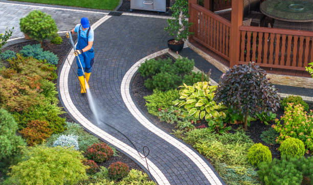 Why Choose Our Certified Pressure Washing Experts for Your Project Needs in Newburgh, IN?